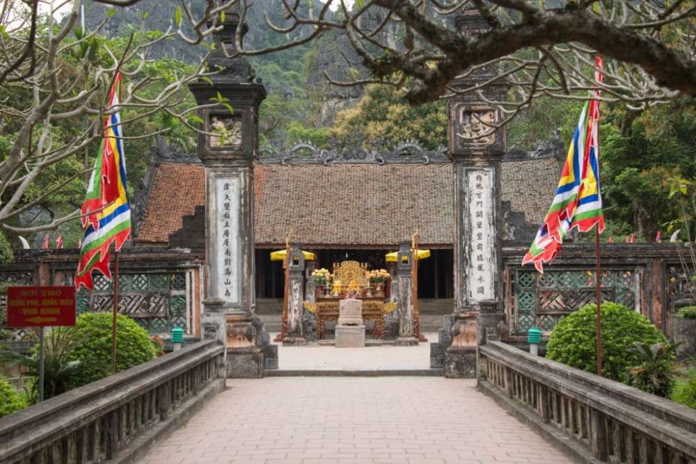 Temple du Roi Dinh - Le à Ninh Binh